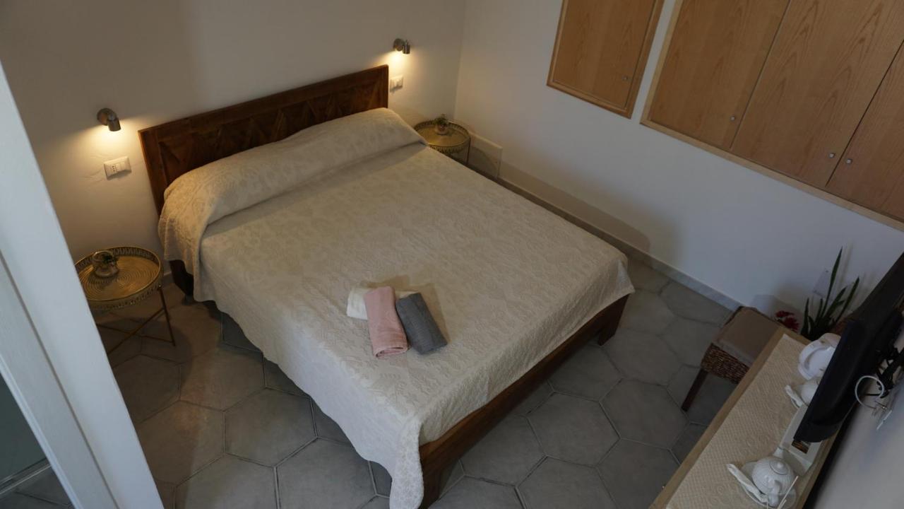 Bed and Breakfast Li Petri Manni Ольбия Экстерьер фото